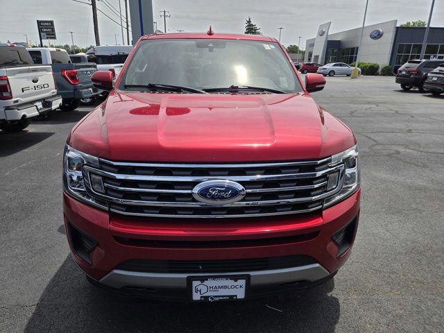Used 2020 Ford Expedition Max XLT w/ Equipment Group 201A AWD/4WD image 3