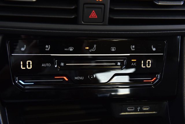 New 2027 Volkswagen Jetta GLI Autobahn FWD image 15