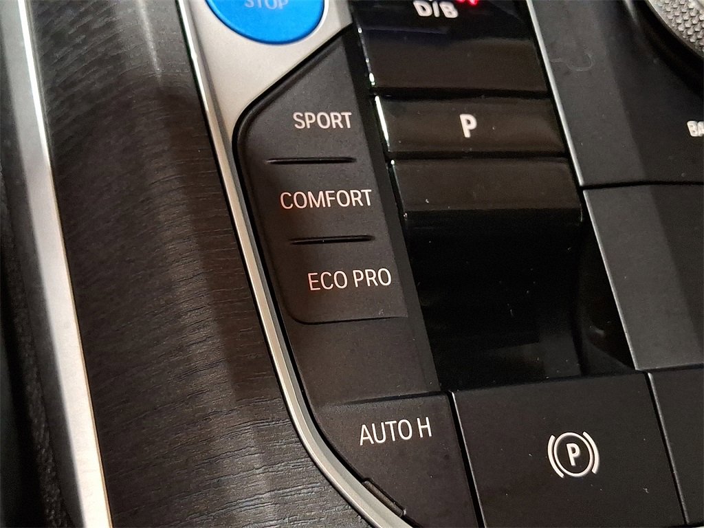 Used 2025 BMW i4 xDrive40i w/ M Sport Package image 21