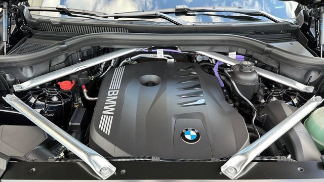 New 2026 BMW X5 sDrive40i w/ M Sport Package image 10