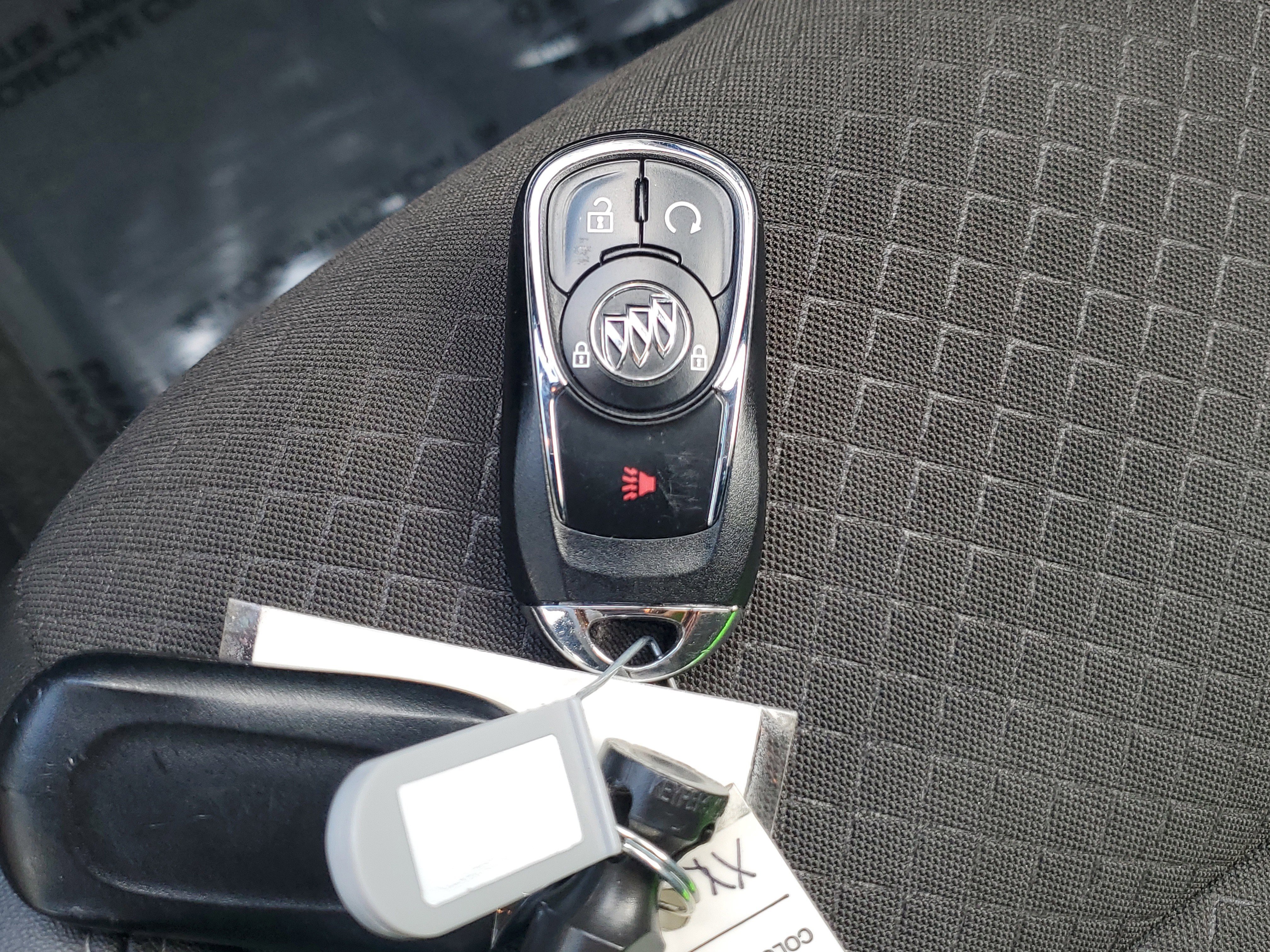 Used 2019 Buick Encore Preferred w/ Safety Package image 29