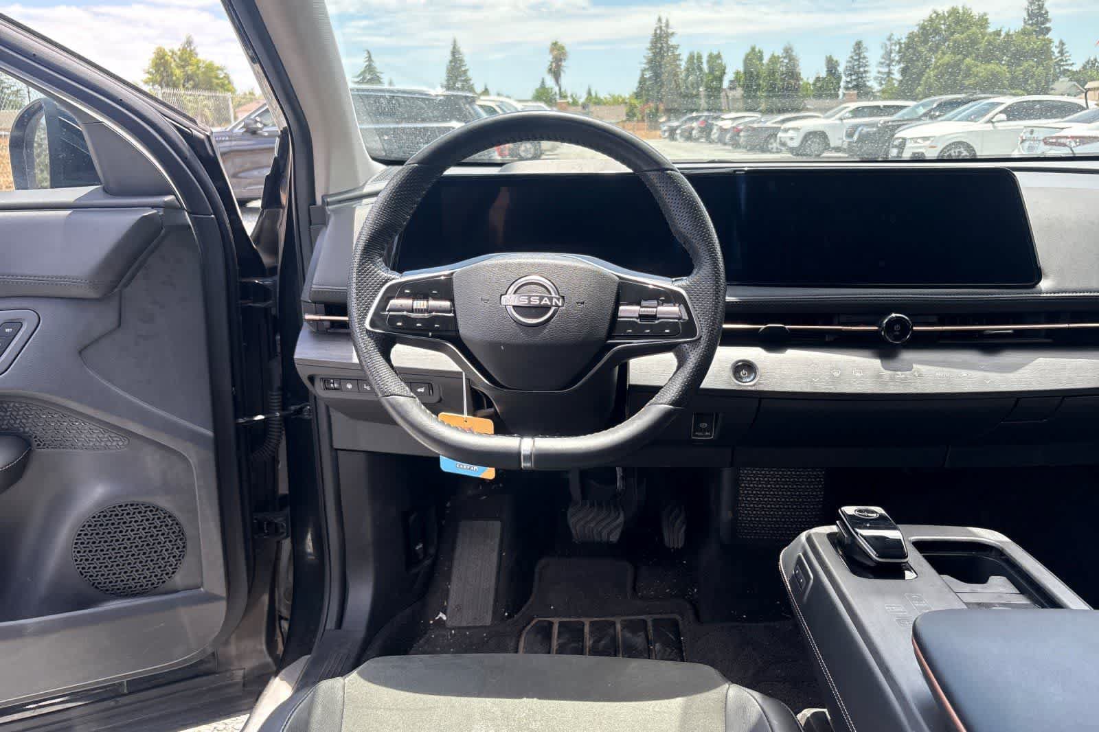 Used 2024 Nissan Ariya FWD image 16