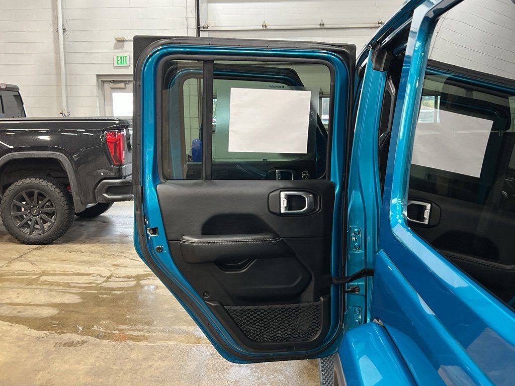 Used 2020 Jeep Wrangler Unlimited Sahara w/ LED Lighting Group image 34