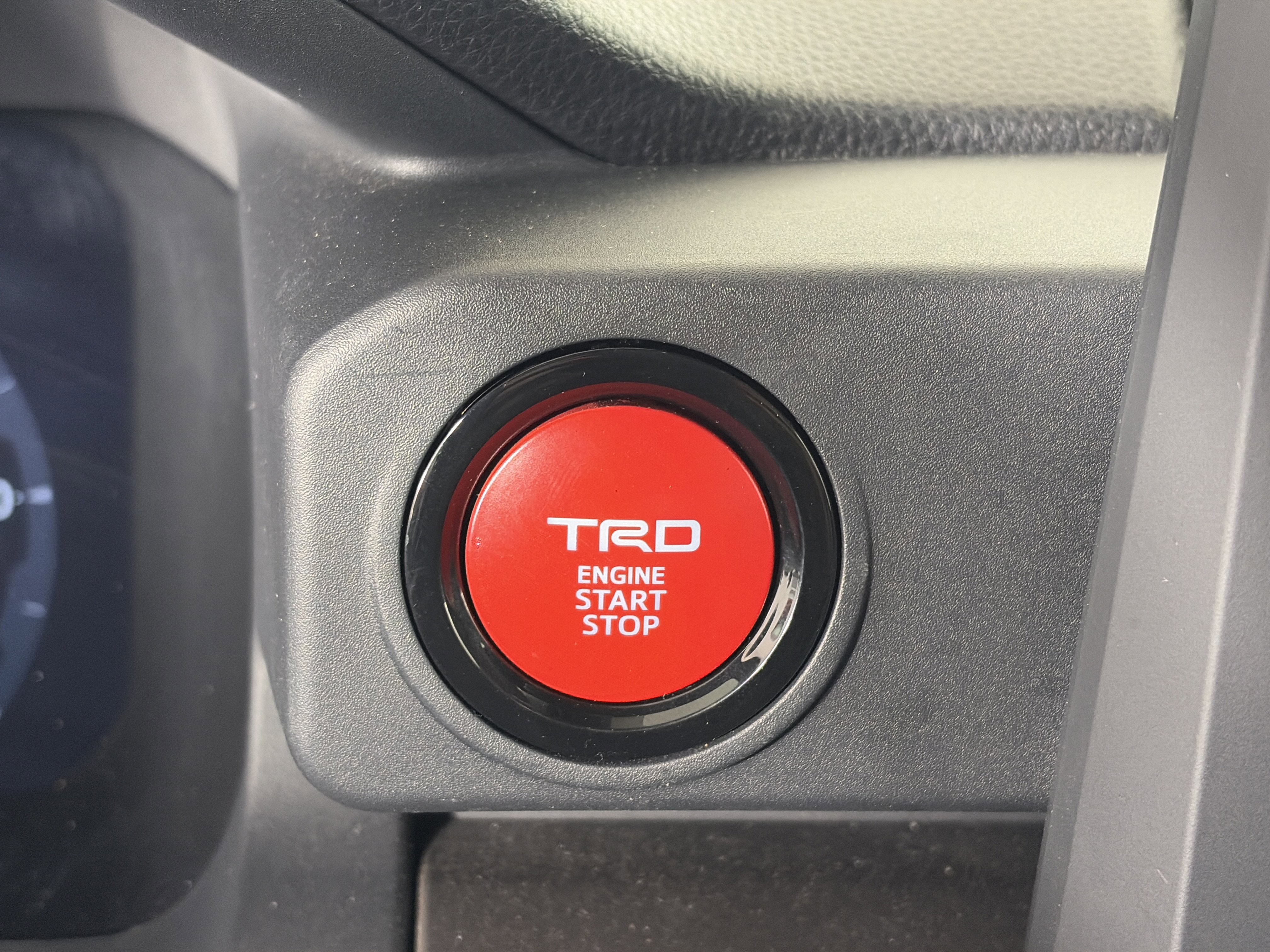 Used 2024 Toyota Tacoma TRD Off-Road image 26