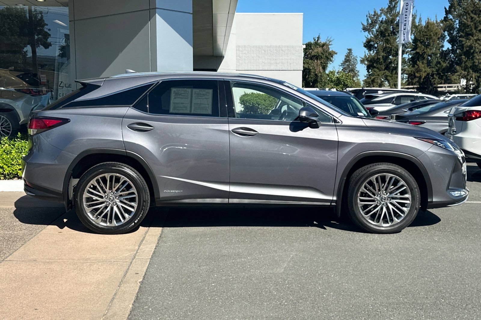 Used 2020 Lexus RX 450h AWD w/ Luxury Package image 3