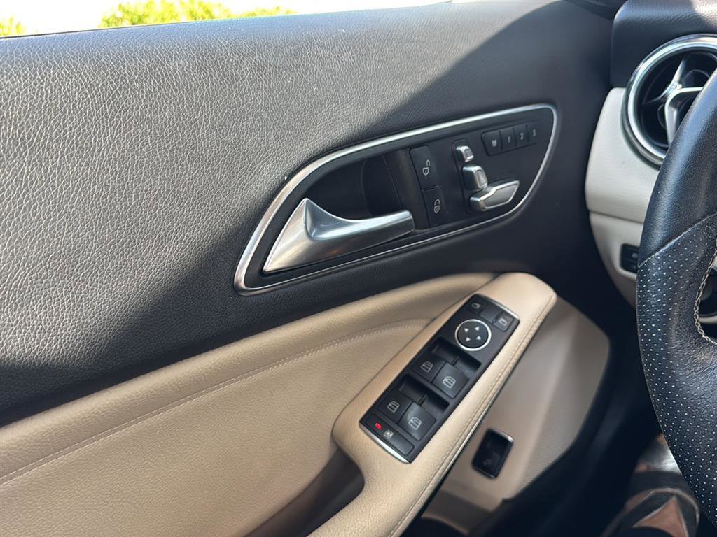 Used 2019 Mercedes-Benz GLA 250 4MATIC image 8