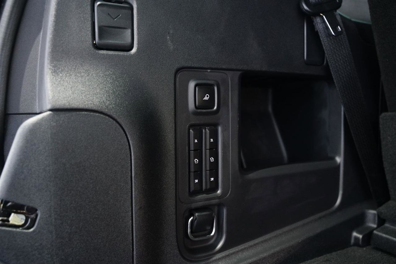 Used 2025 Lincoln Navigator Reserve image 28