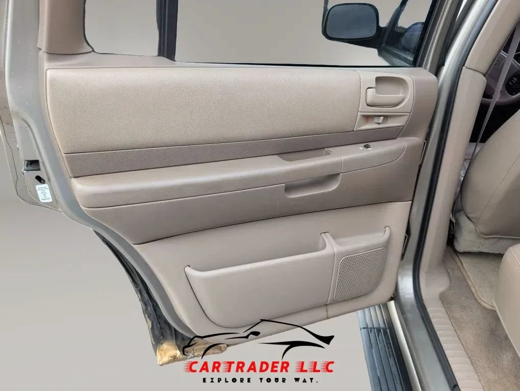 Used 2003 Dodge Durango SLT AWD/4WD image 16