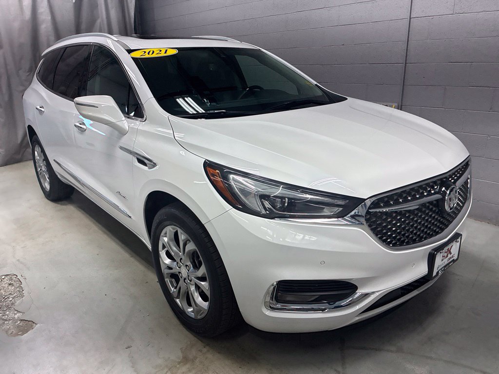 Used 2021 Buick Enclave Avenir w/ Avenir Technology Package AWD/4WD image 5