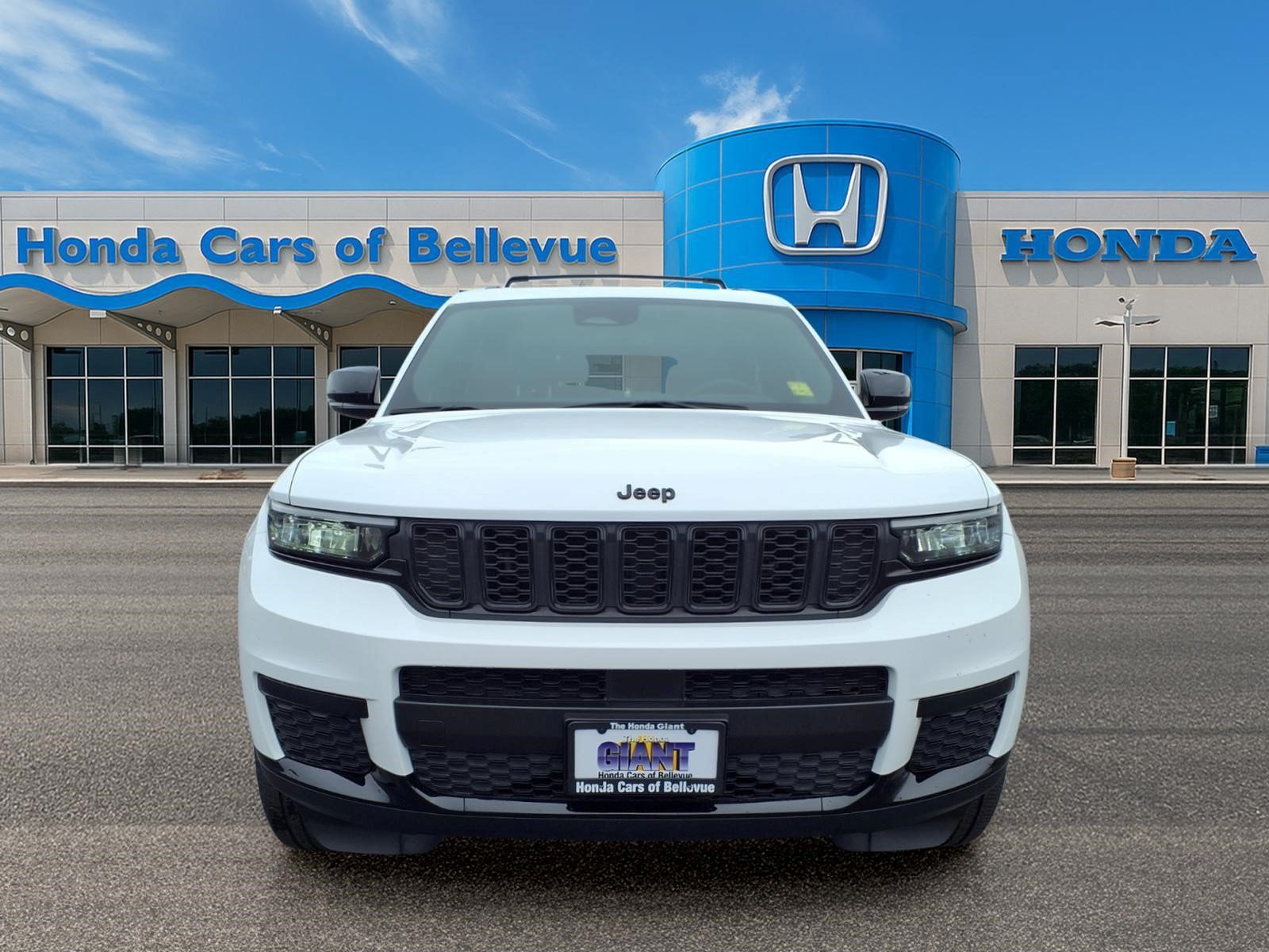 Used 2024 Jeep Grand Cherokee L Laredo AWD/4WD image 11