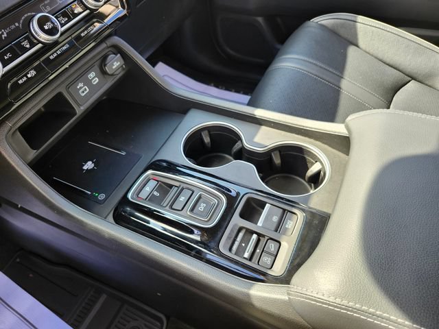 Used 2025 Honda Pilot Elite image 30