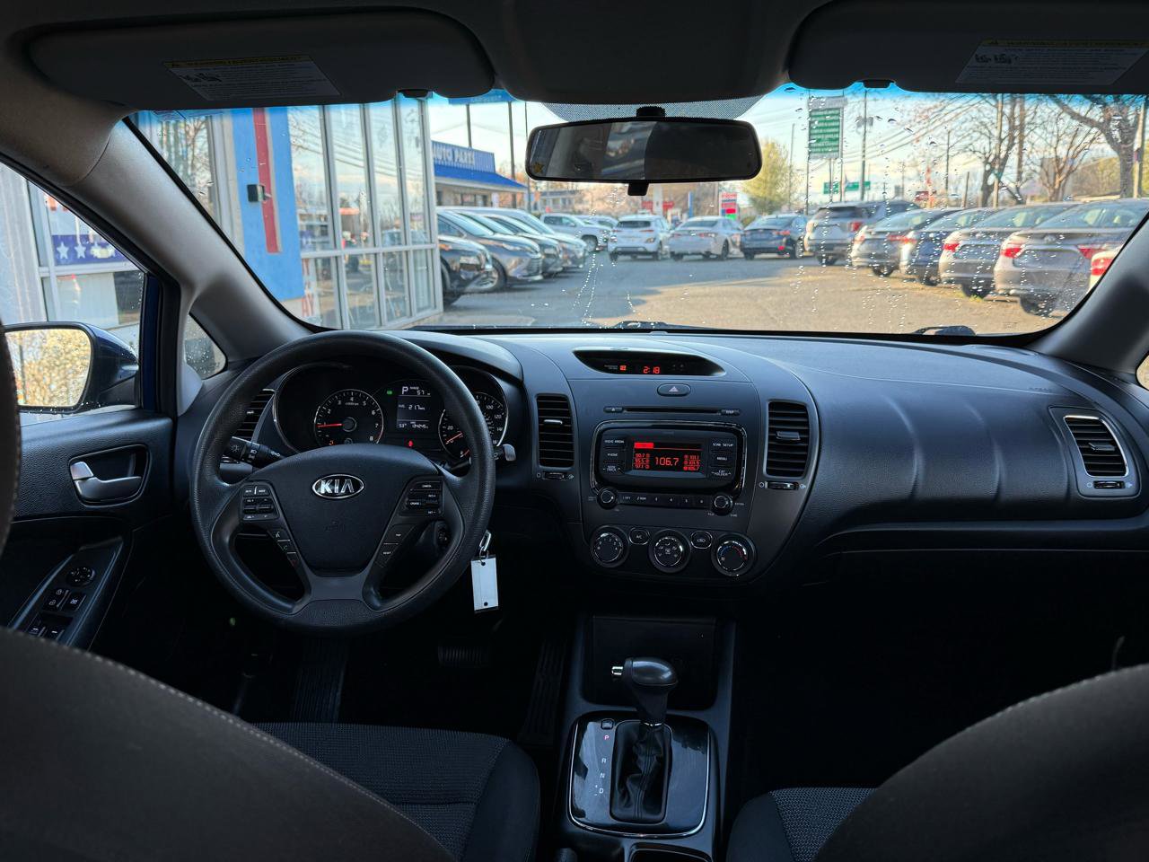 Used 2018 Kia Forte LX image 19