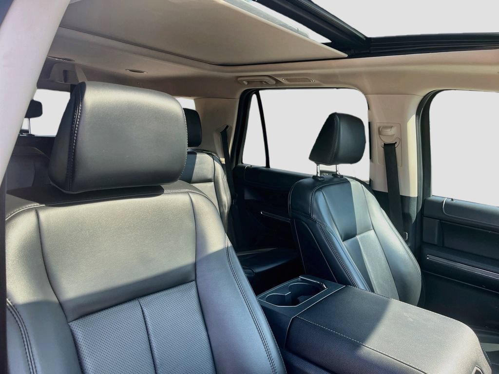 Used 2022 Ford Expedition XLT RWD image 30
