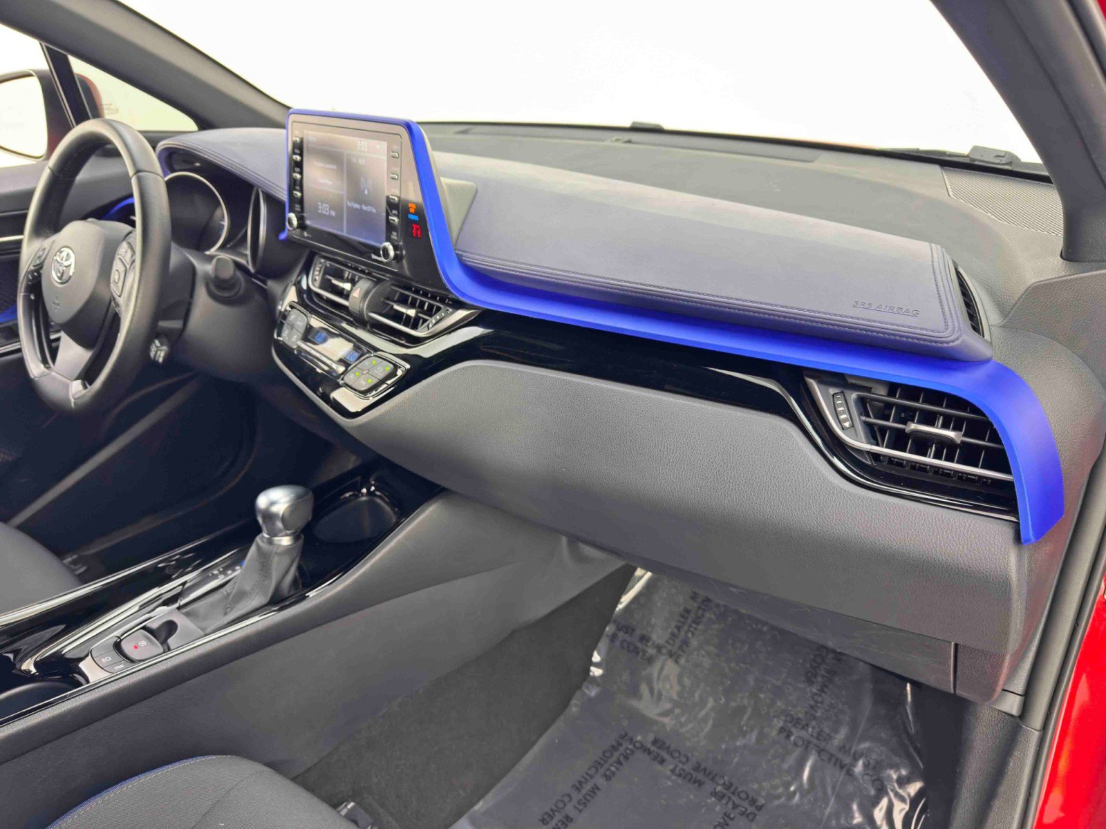 Used 2020 Toyota C-HR XLE image 13