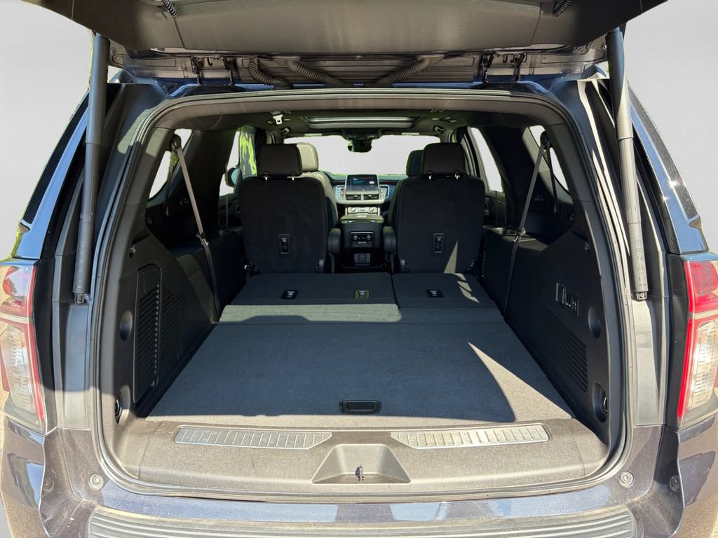 Used 2023 Chevrolet Suburban High Country AWD/4WD image 34