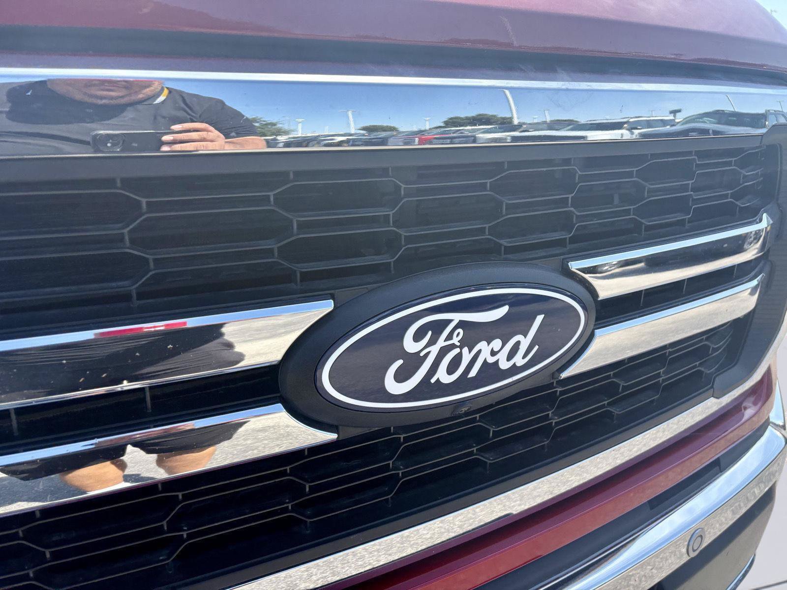 Used 2021 Ford F150 Lariat RWD image 5