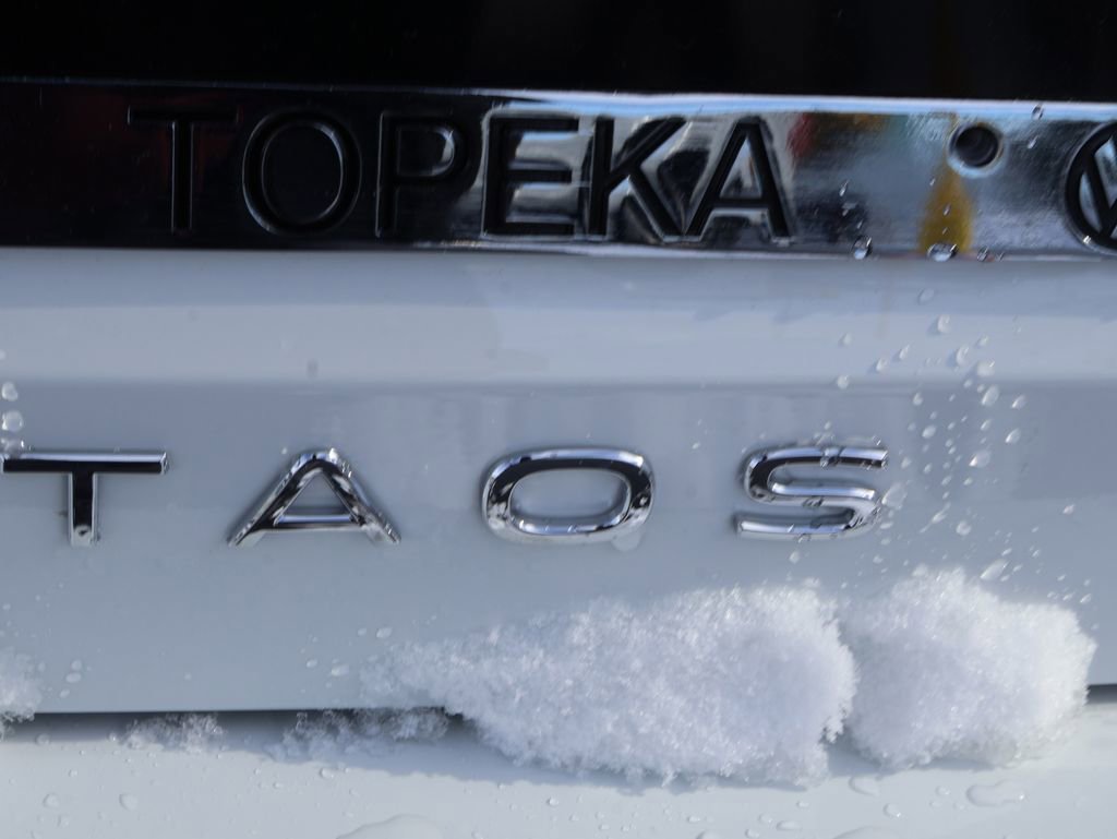 New 2026 Volkswagen Taos SE image 19