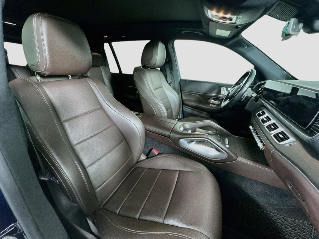 Used 2021 Mercedes-Benz GLS 450 4MATIC image 32