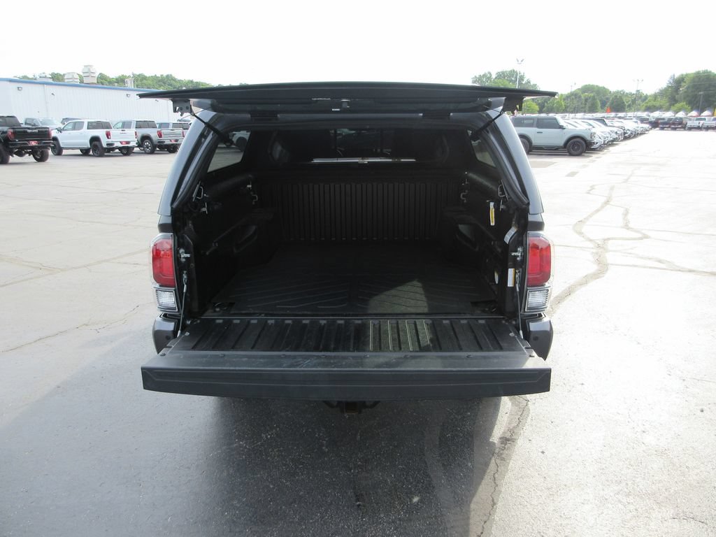 Used 2023 Toyota Tacoma Limited w/ Nightshade Package AWD/4WD image 8