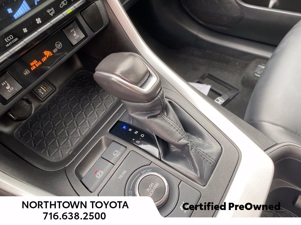 Used 2023 Toyota RAV4 XLE Premium AWD/4WD image 28