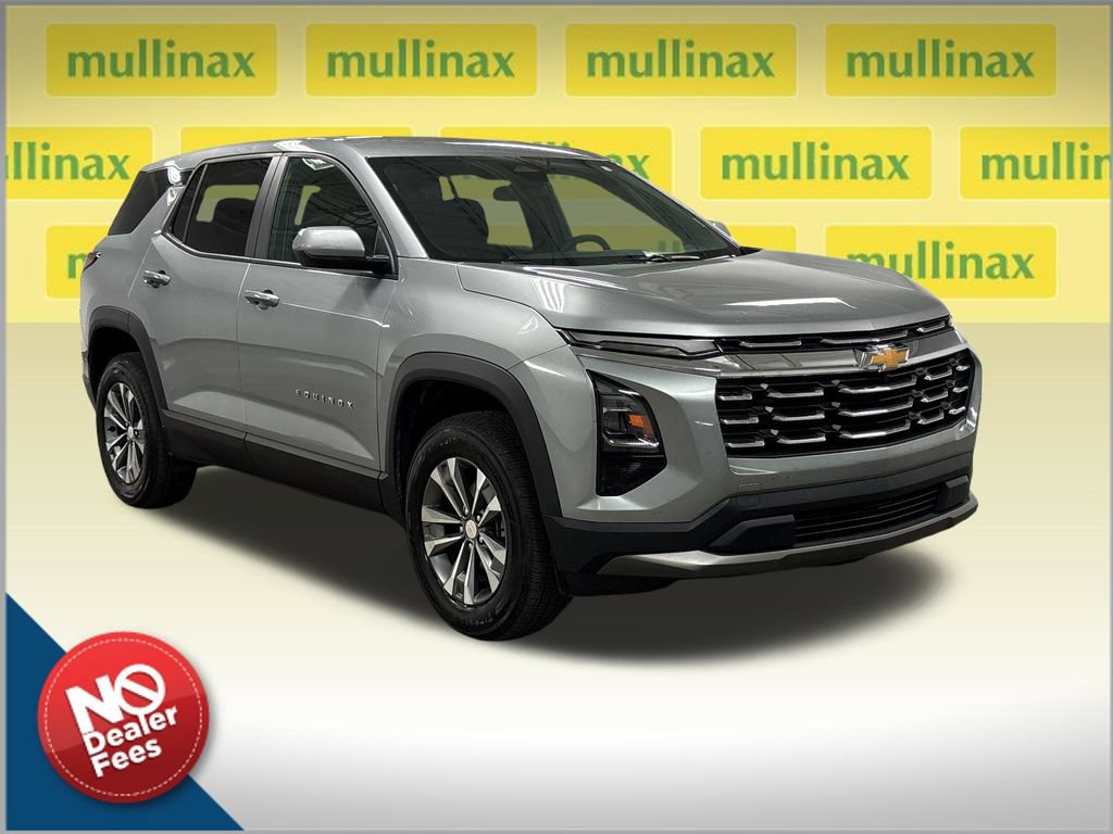 Used 2026 Chevrolet Equinox LT FWD image 1