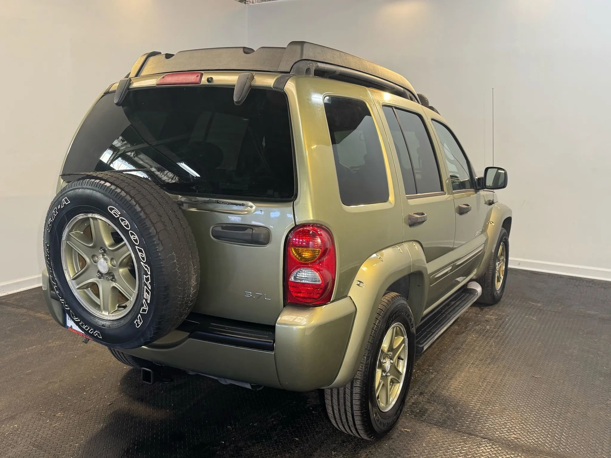 Used 2003 Jeep Liberty Renegade image 6