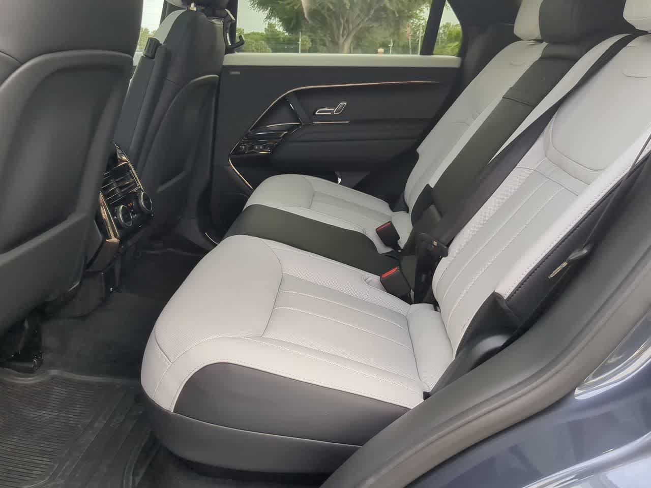New 2026 Land Rover Range Rover Sport Dynamic SE AWD/4WD image 20