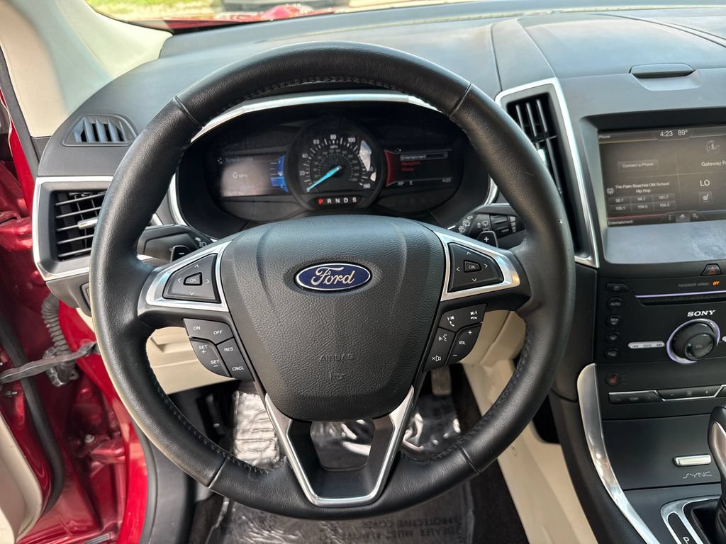 Used 2015 Ford Edge Titanium w/ Technology Package AWD/4WD image 14
