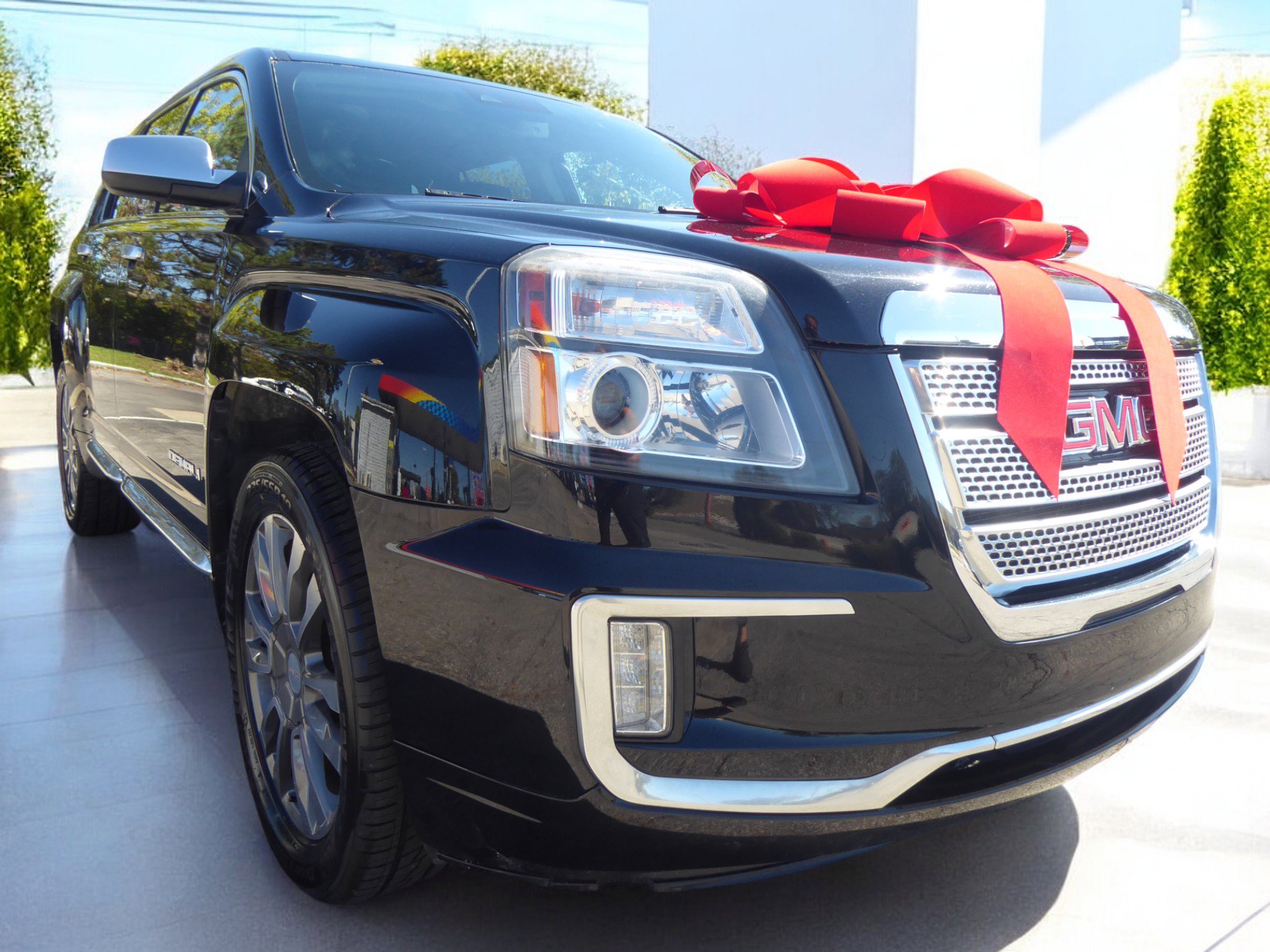 Used 2017 GMC Terrain Denali image 4