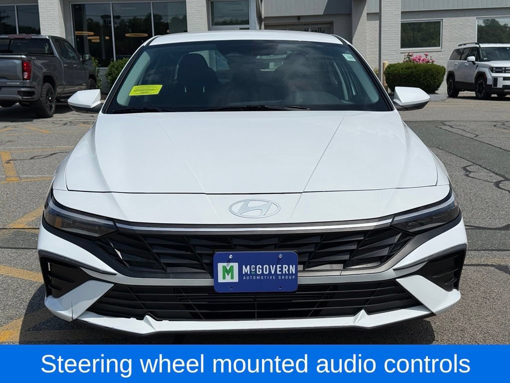 Certified 2024 Hyundai Elantra SEL FWD image 9