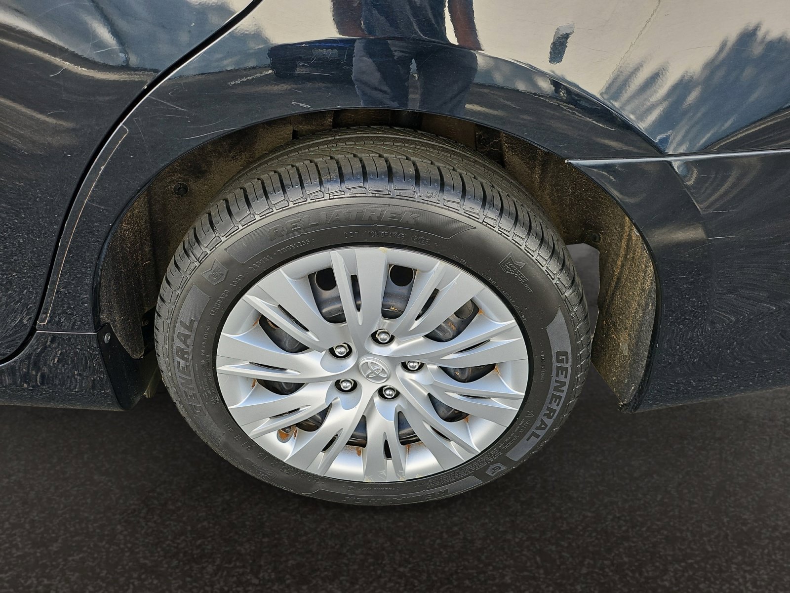 Used 2012 Toyota Camry FWD image 43