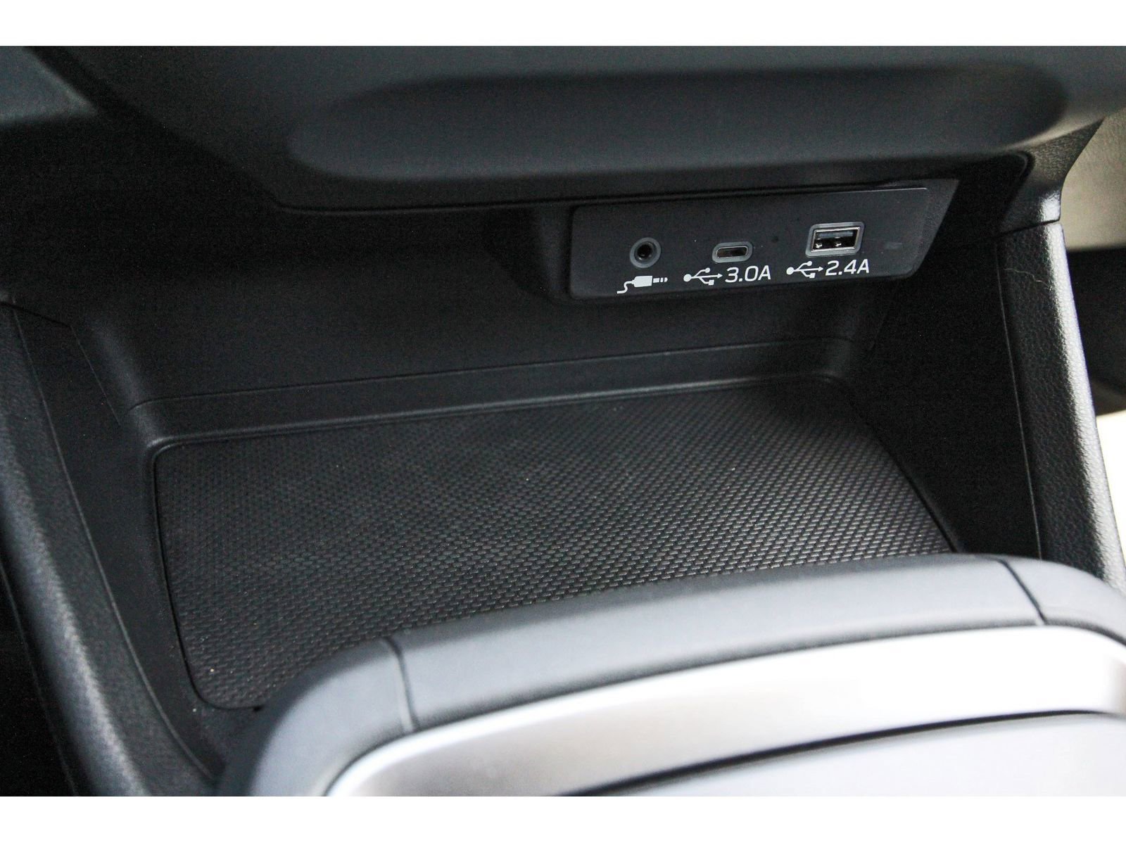 Certified 2025 Subaru Crosstrek 2.0i Premium image 27