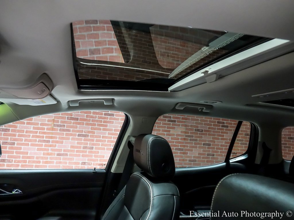 Certified 2023 GMC Acadia Denali w/ Denali Ultimate Package image 15