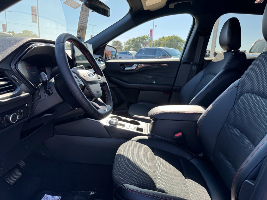 New 2026 Ford Escape ST-Line image 25
