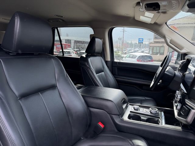 Used 2024 Ford Expedition XLT image 47