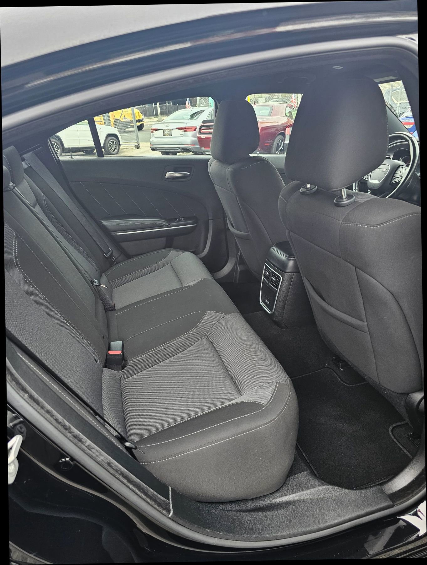 Used 2022 Dodge Charger SXT image 10