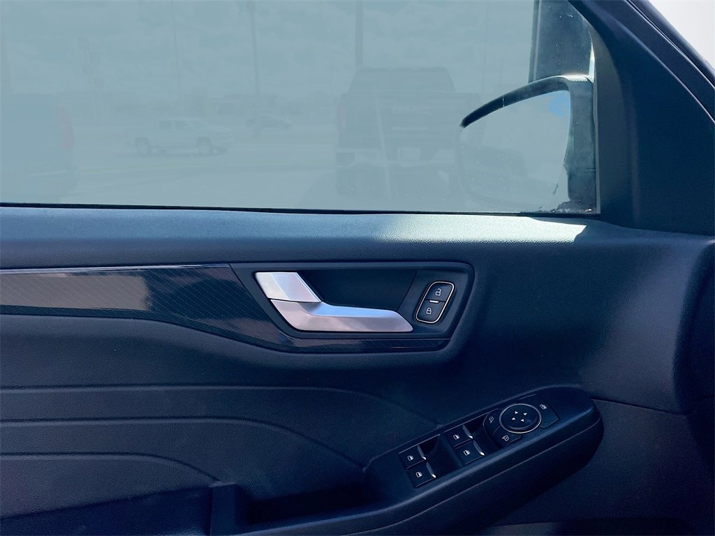 Used 2023 Ford Escape ST-Line w/ Tech Pack #1 image 9