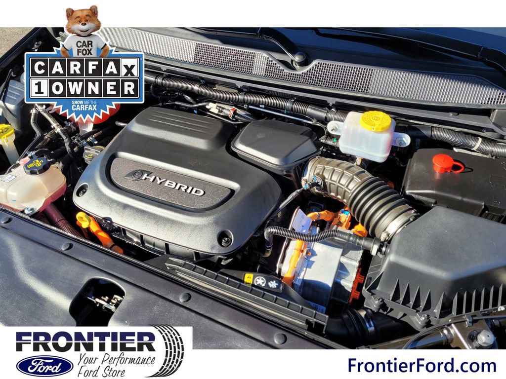Used 2023 Chrysler Pacifica Touring-L image 28