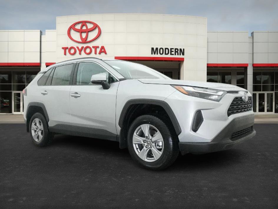 New 2025 Toyota RAV4 XLE image 30