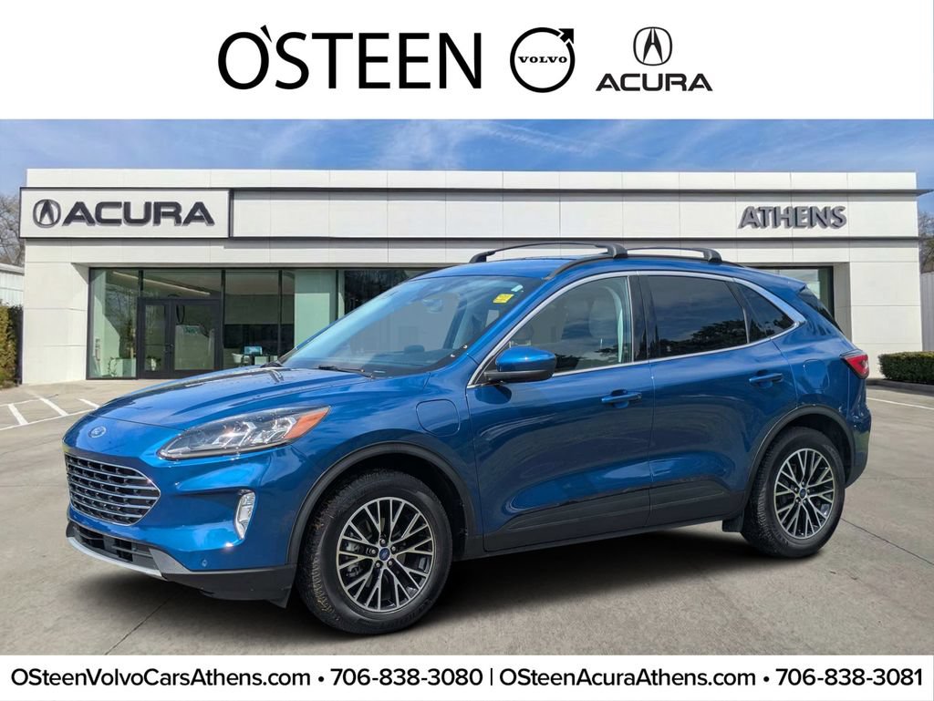 Used 2022 Ford Escape Titanium w/ Class II Trailer Tow Package FWD video 1