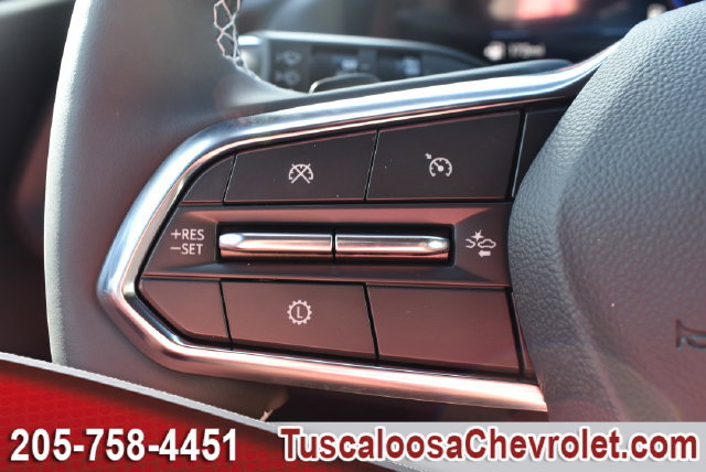 New 2027 Chevrolet Traverse LT w/ Driver Confidence Package FWD image 23