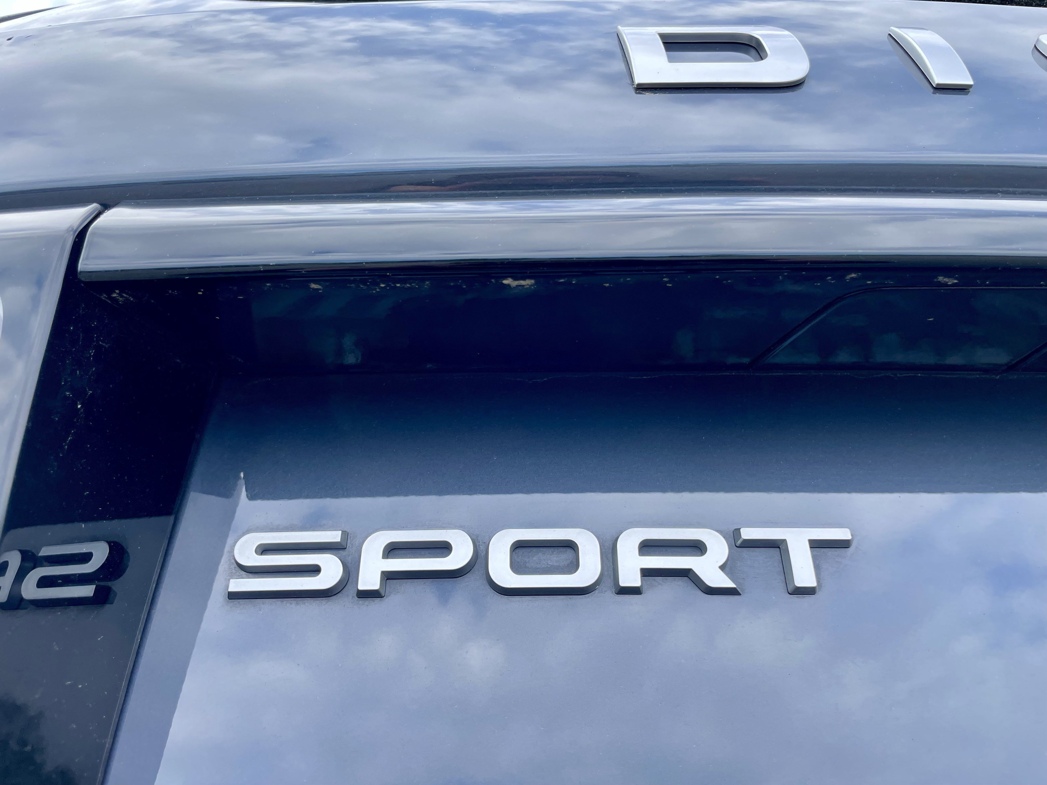 Used 2024 Land Rover Discovery Sport S image 32