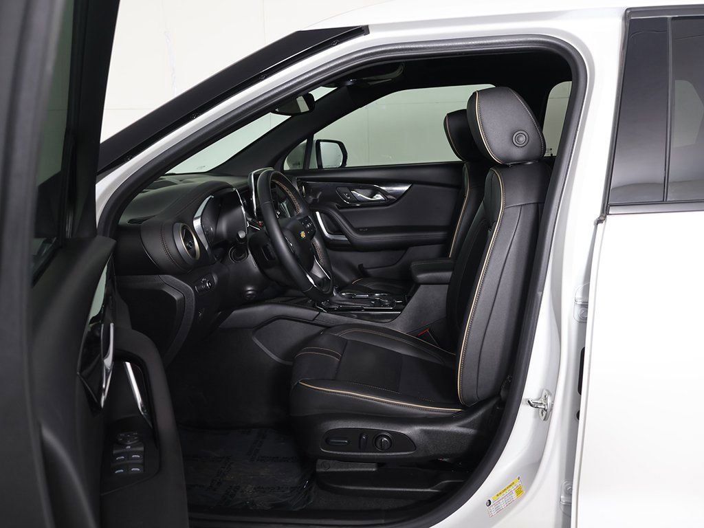 Used 2024 Chevrolet Blazer Premier w/ Enhanced Convenience Package image 34