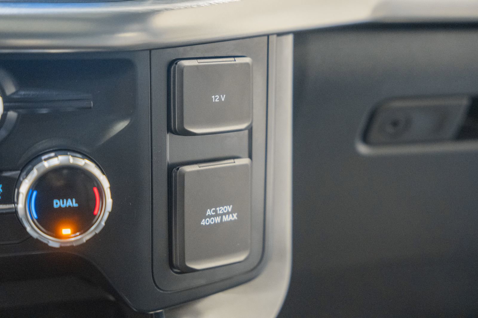 Used 2023 Ford F150 Lariat w/ Equipment Group 502A High image 26