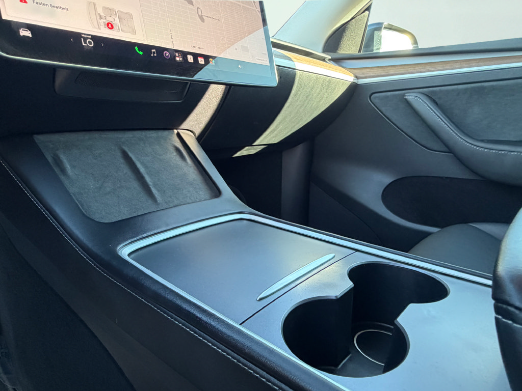 Used 2024 Tesla Model Y Long Range RWD image 26