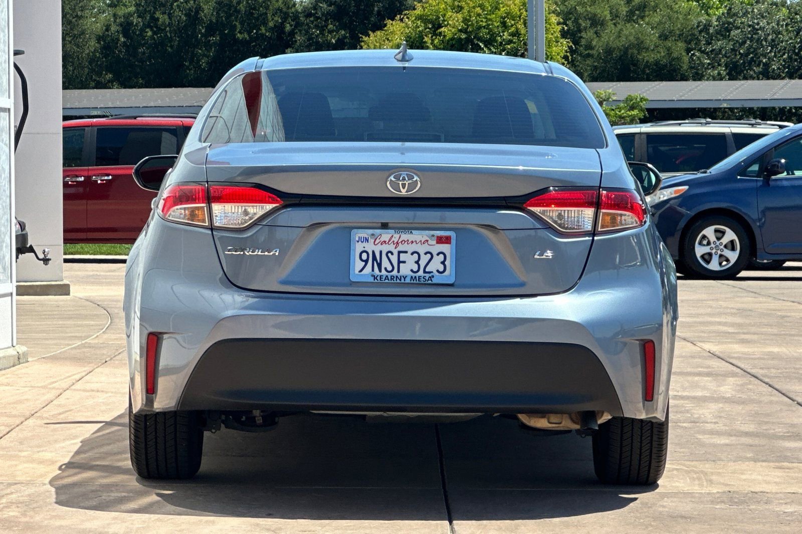 Used 2023 Toyota Corolla LE FWD image 5