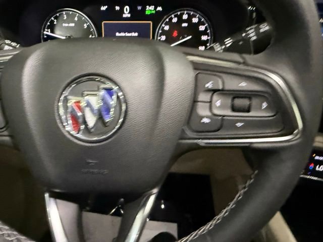 Used 2021 Buick Envision Essence FWD image 16