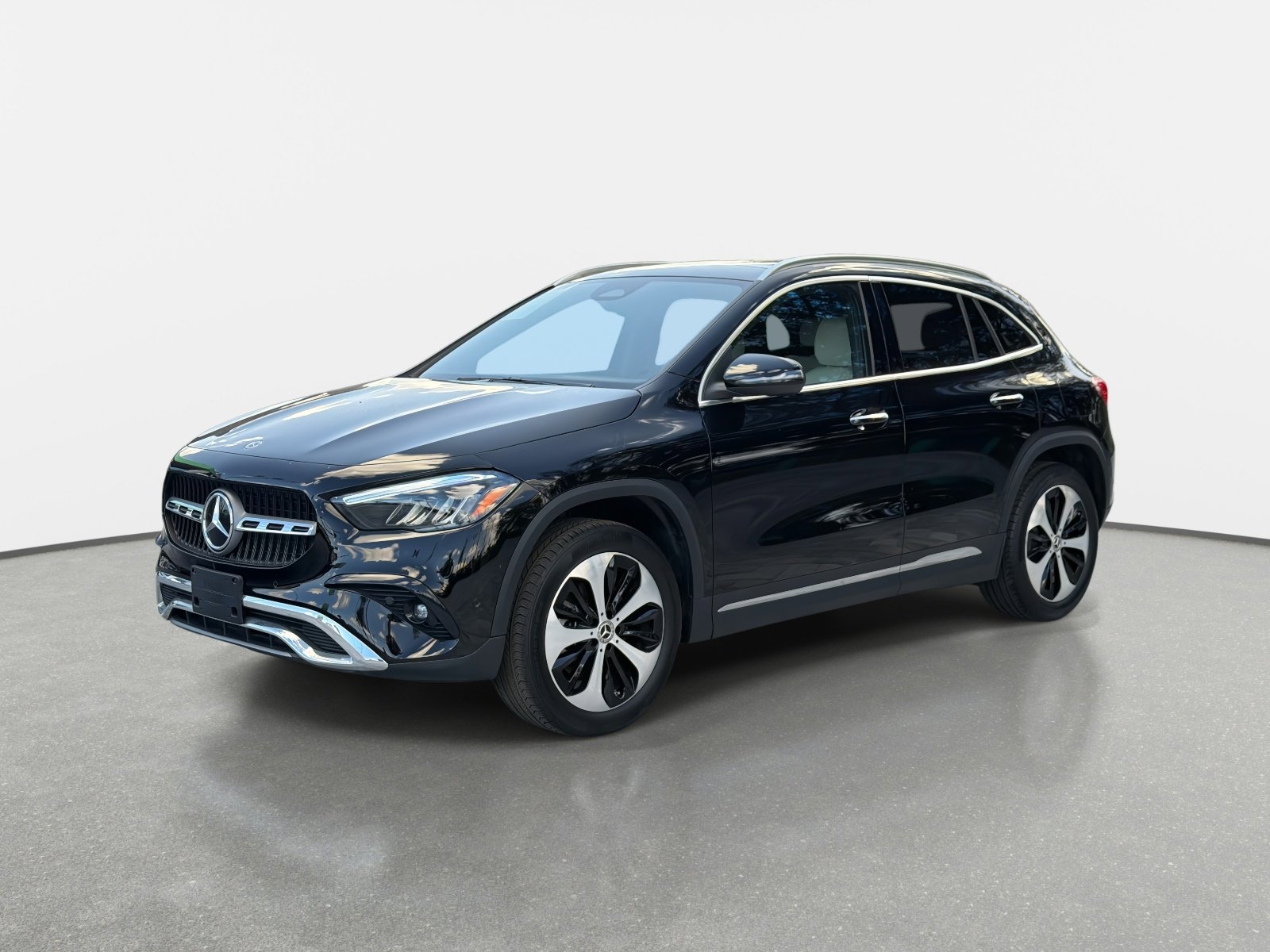 Used 2025 Mercedes-Benz GLA 250 4MATIC image 7