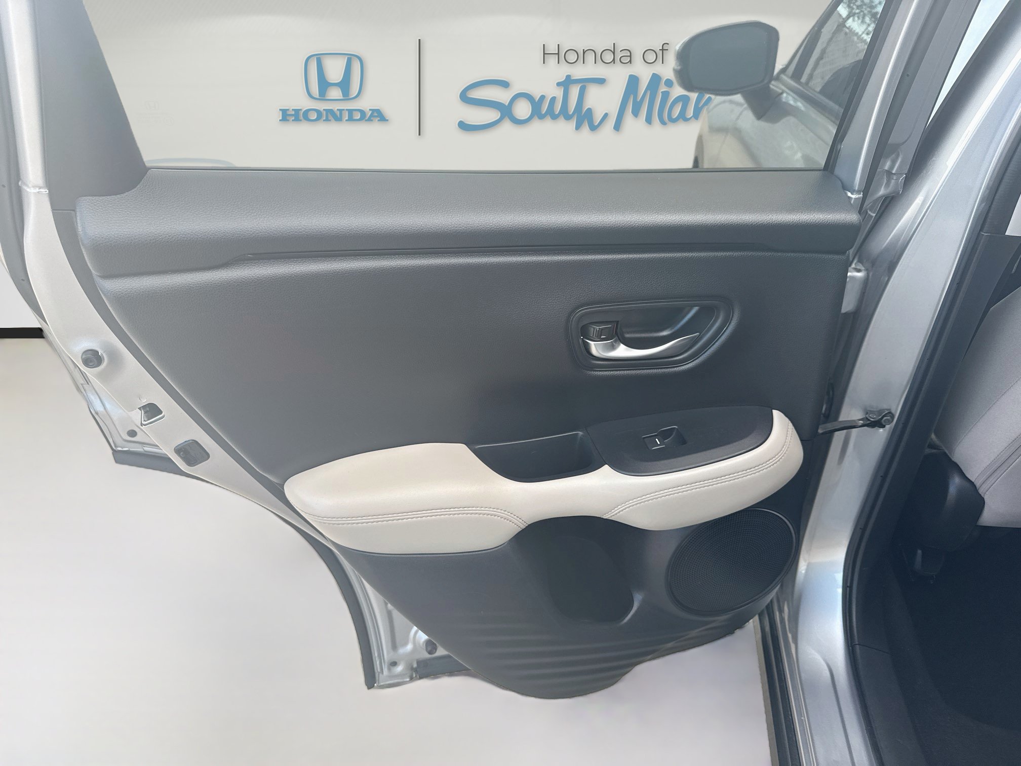 Certified 2024 Honda HR-V LX image 24