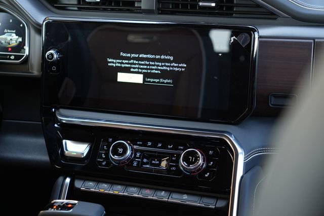 New 2025 GMC Sierra 1500 Denali Ultimate AWD/4WD image 15